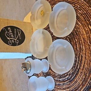 Tiara Accents frosted glass smoking set- brand new original box